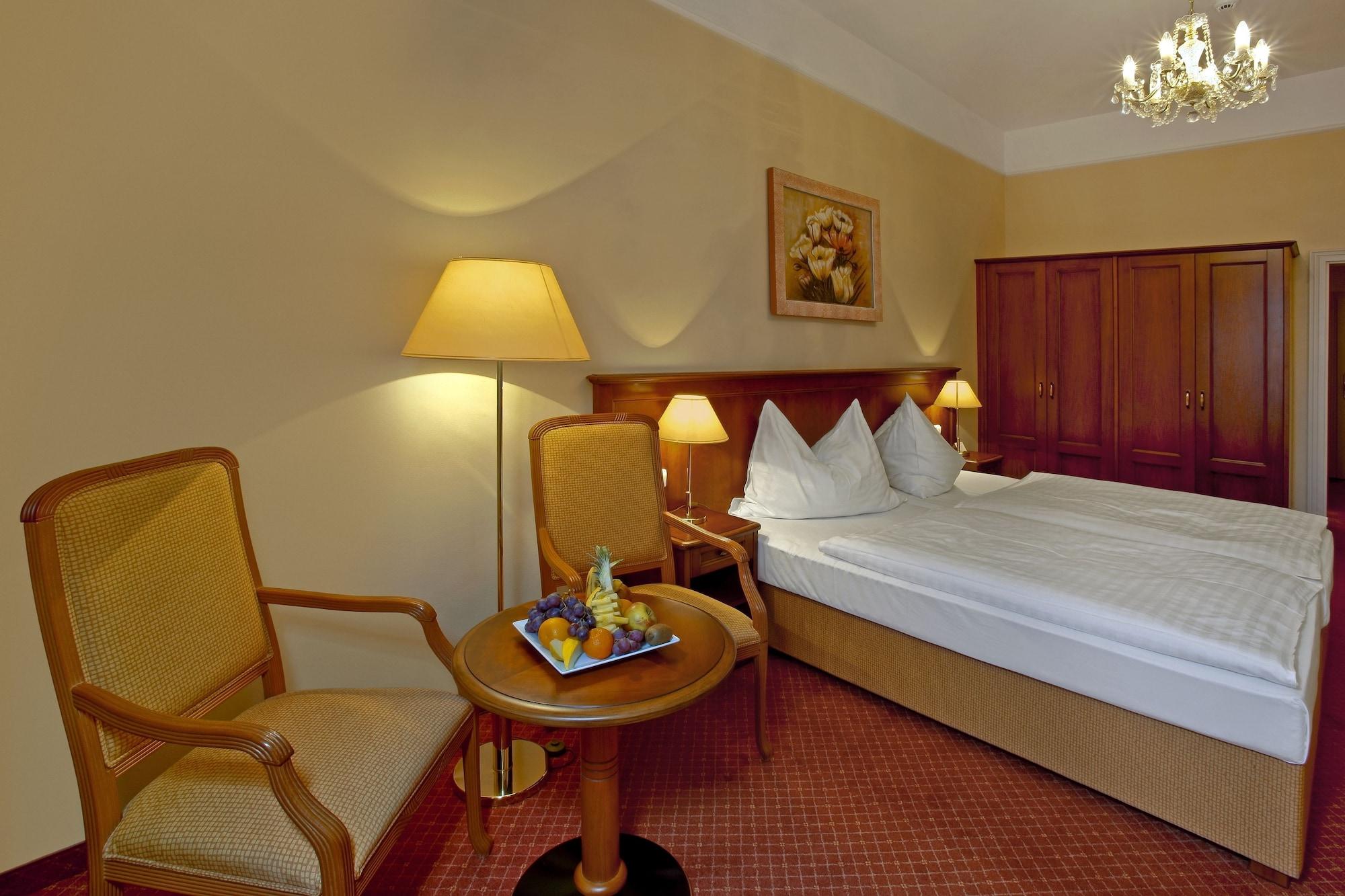 Ensana Centralni Lazne - Maria Spa Mariánské Lázně Exteriör bild