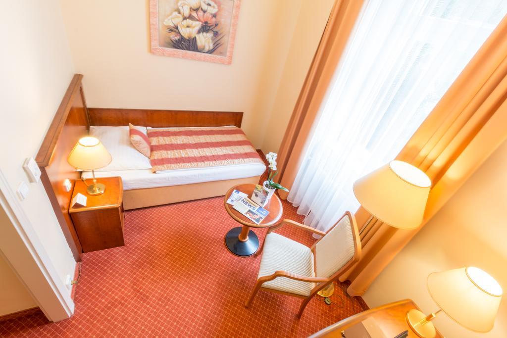 Ensana Centralni Lazne - Maria Spa Mariánské Lázně Exteriör bild