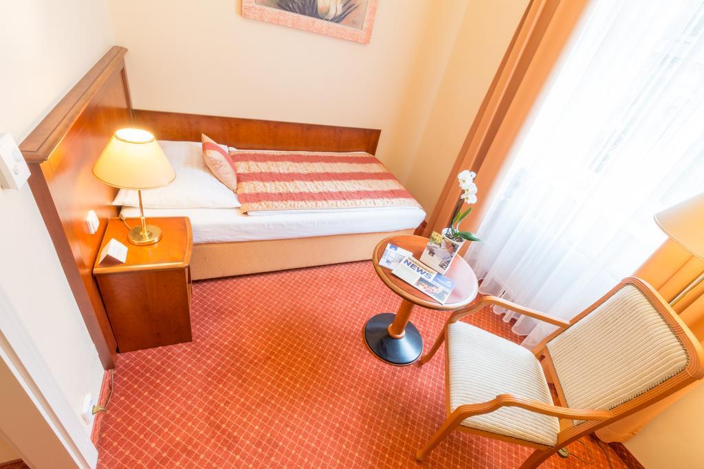 Ensana Centralni Lazne - Maria Spa Mariánské Lázně Exteriör bild