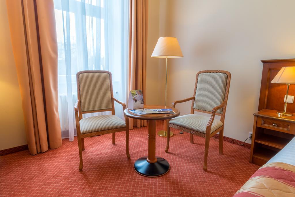 Ensana Centralni Lazne - Maria Spa Mariánské Lázně Exteriör bild